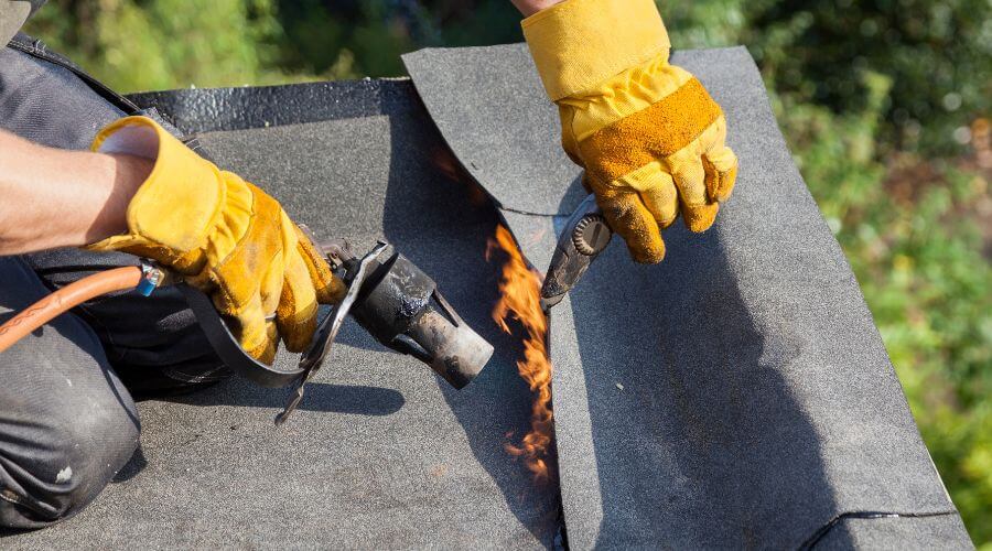 Expert Emergency Roof Repairs services in Munden, KS